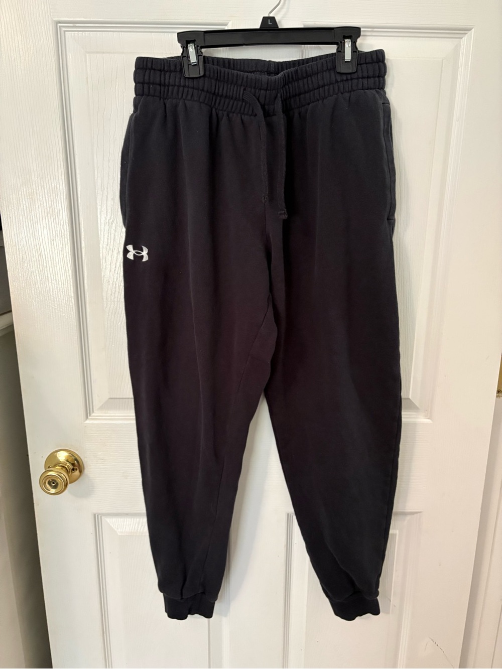 Under Armour women’s black jogger sweatpants